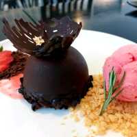 Breeze Box Cafe x Cactus พัทยา