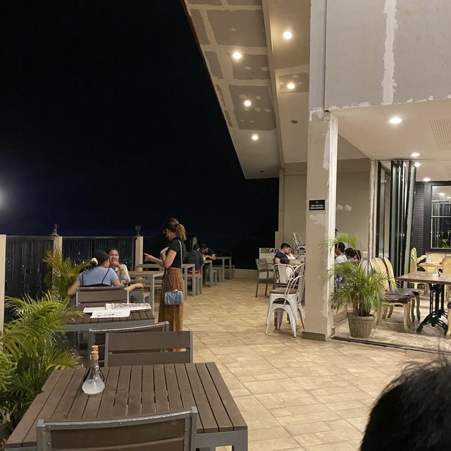 Dine with a view 💫