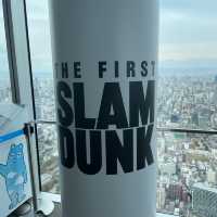 【大阪府】期間限定！地上300mのバスケットコート！
