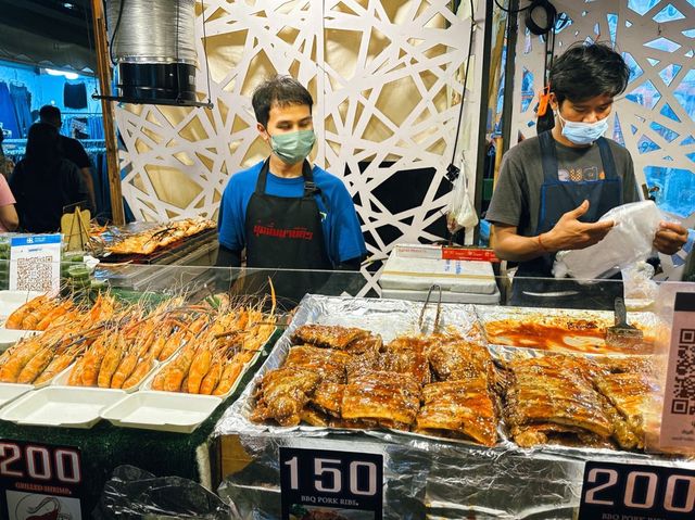 ตลาดจ๊อดแฟร์ ศูนย์รวมร้านค้า ร้านอาหารสุดเด็ด 