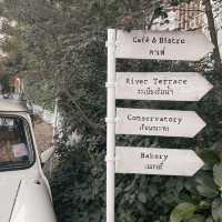  "ชีวิตธรรมดา" Chivit Thamma Da Coffee House