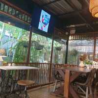Oasis Café ป่ากลางเมือง พิษณุโลก
