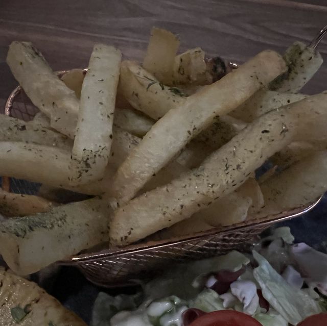 美好悠閒的西餐廳