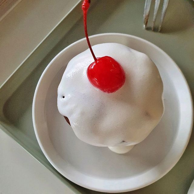 연신내 플럽커피☕ 디저트 밀푀유와 인테리어가 돋보이는 카페