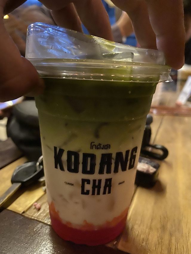 โกดังชา ร้านนั่งชิวใหม่ในยี่งอ