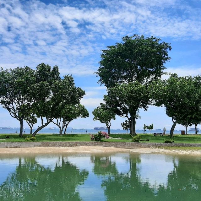 Temples & Beautiful Beaches @ Kusu Island