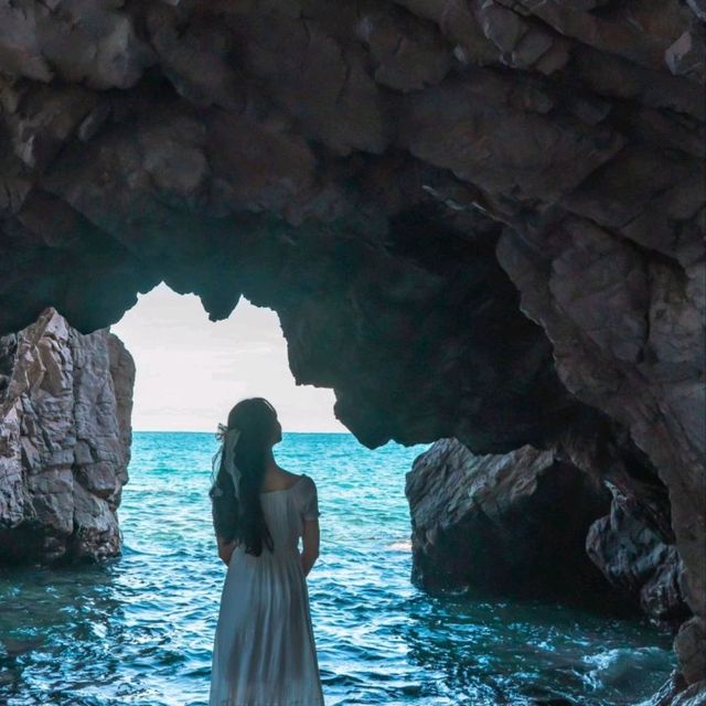 💙파도와 동굴의 조화가 신비로운 자연의 포토존 [경주, 전촌항용굴]