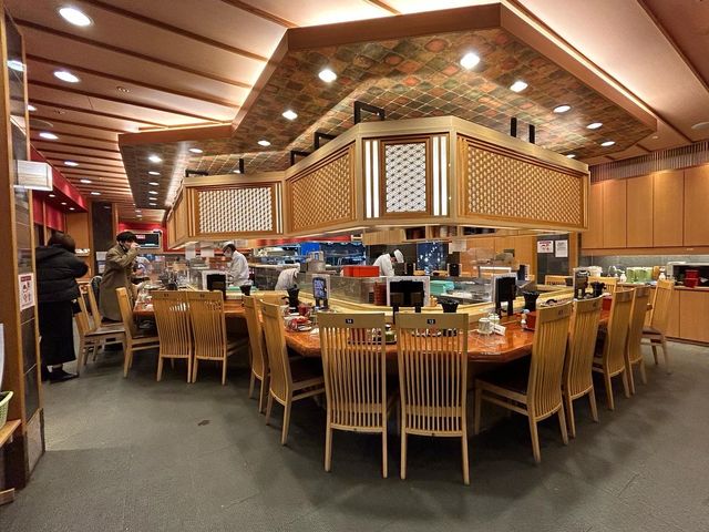【金沢】近江町市場でサクッと寿司を。