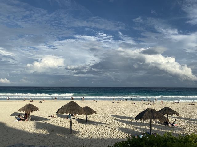 Cancun Beach - Beautiful and serene 