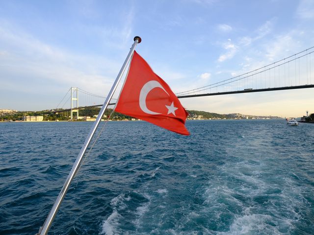 土耳其🇹🇷伊斯坦堡 博斯普魯斯海峽船遊穿梭歐洲與亞洲之間