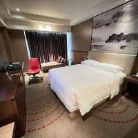 Hotel that pulls Tourists 