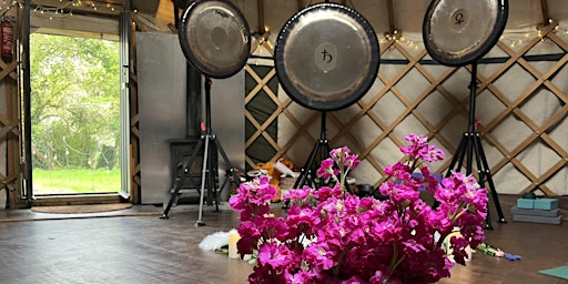 Summer  Sound Bath @ Sundown - Relaxation Retreat with Gongs | Let's retreat
