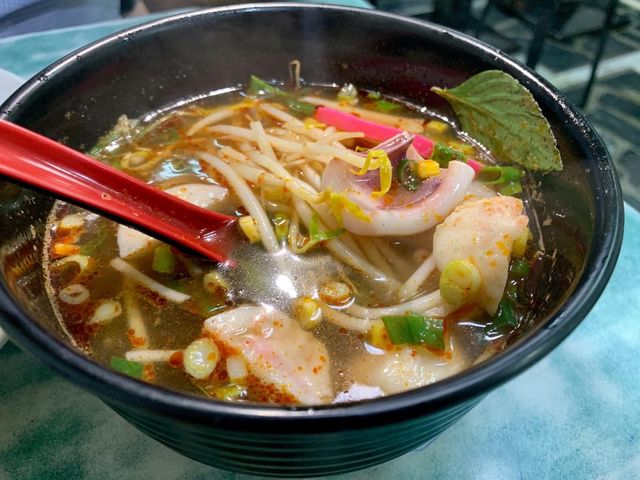 士林夜市裡面的人氣越南料理｜越南祥記美食