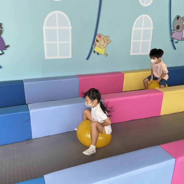 Peppa Pig’s Happy Day Interactive Play