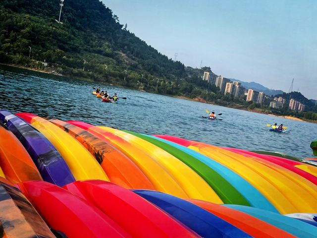 Canoeing 🛶 time in Hilton’s water park 