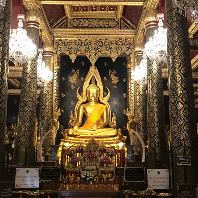 วัดพระศรีรัตนมหาธาตุวรมหาวิหาร พิษณุโลก