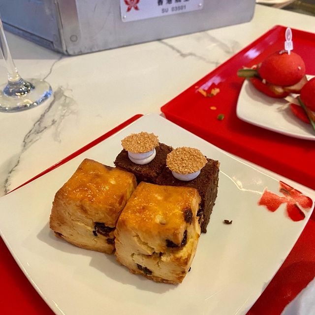 Fly-Teacation 🫖🍴 🧳