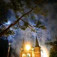 SUMMER NIGHT FIREWORKS
