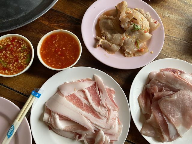 อู๊ดอู๊ด หมูกะทะ บุฟเฟต์ 