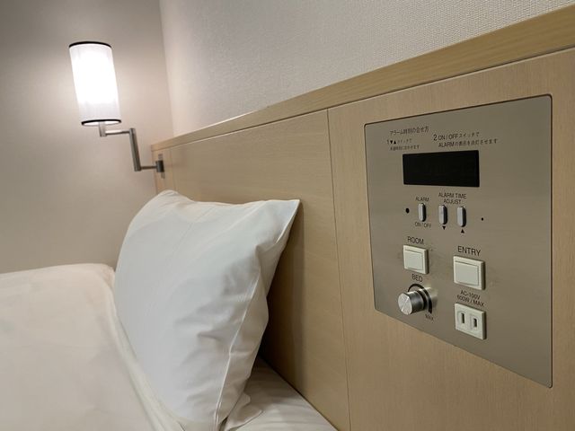 福岡市営地下鉄『祇園駅』すぐ。『ダイワロイネットホテル博多祇園』(部屋内部)