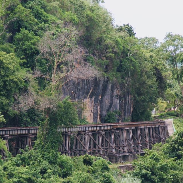 นั่งรถไฟเที่ยวถ้ำกระแซ🚂