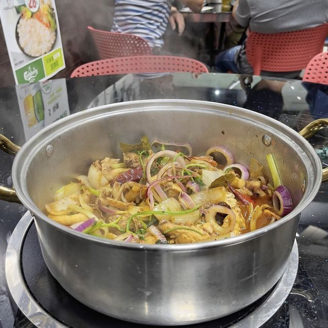 新鮮食材雞煲火鍋