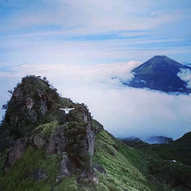 SUMBING MOUNTAIN