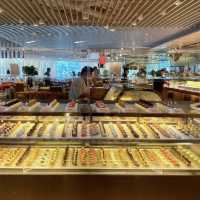 金鐘區酒店自助午餐  精緻甜品 🍮