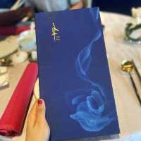 文華廳新裝潢 氣派典雅 深藍配香檳金