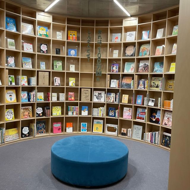 【大阪】こども本の森 中之島｜図書館