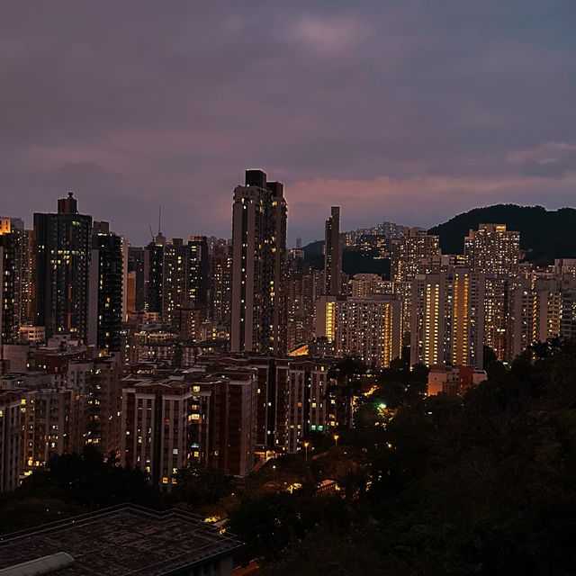 嘉頓山夜景🌃真係幾靚😊✨