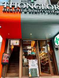 คาเฟ่ธีมร้านยา ใกล้BTSทองหล่อ