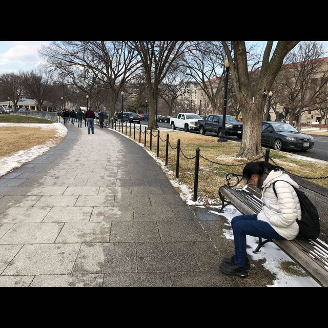 มาถ่ายรูปกับ Washington Monument กัน