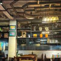 Rosewood Café & Restaurant at Xingping 
