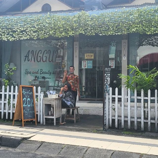 발리 Gossip’s Cafe Seminyak 햄버거에 육즙이 가격쌈