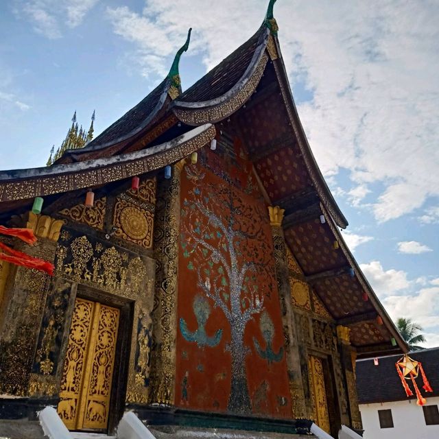 วัดเชียงทอง ณ เมืองหลวงพระบาง