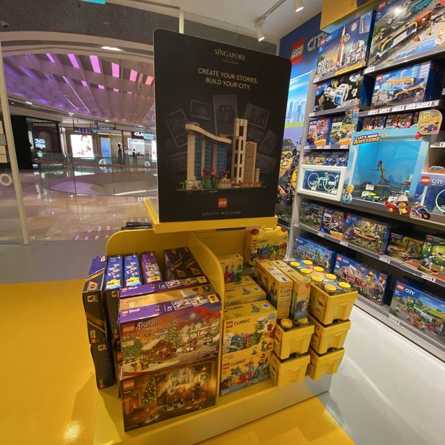LEGO store, ION Orchard