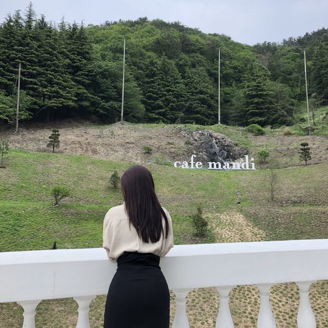 산만디에 있는 카페