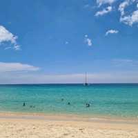 น้ำใส ชายหาดสวย เหมาะกับทุกคนในครอบครัว