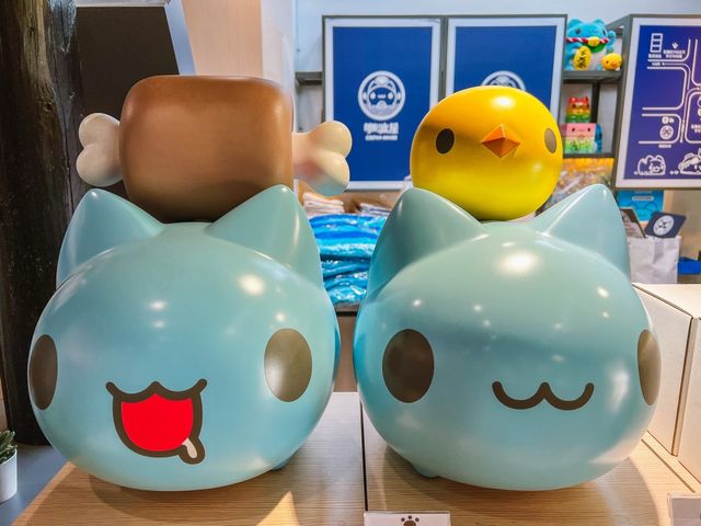 可愛的藍色咖波屋讓你拍翻買翻｜多款獨家限定商品 咖波迷一定要來｜還有奶泡貓咖啡可以邊拍邊吃下午茶