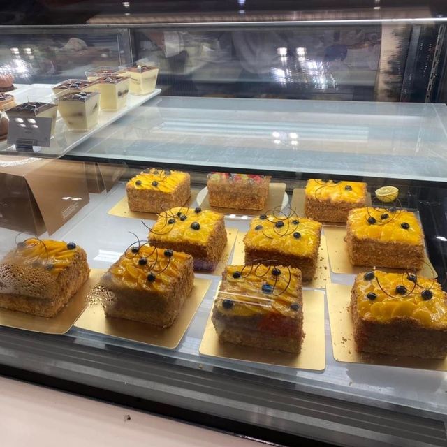 尖沙咀帝苑酒店Fine foods😍可能係最好食嘅拿破崙蛋糕