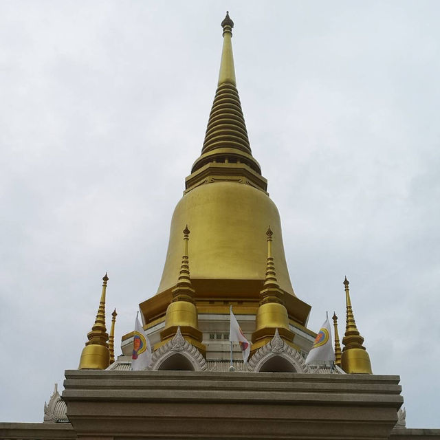 วัดตะโก หลวงพ่อรวย