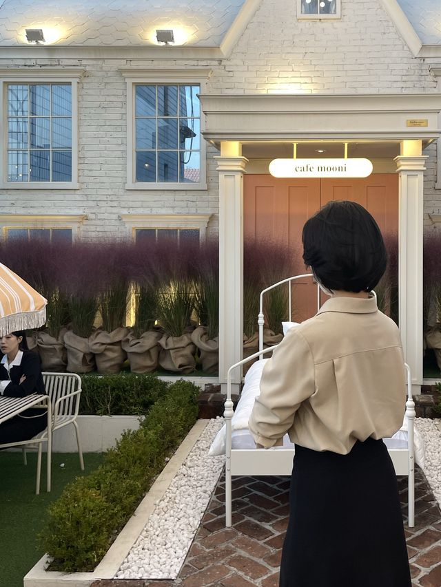 강남 압구정 실내 데이트하기 좋는 동화 같은 '카페무니'