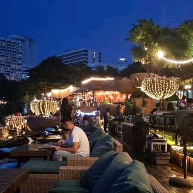 🧜‍♀️🧜🧜‍♂️3 Mermaids Cafe & Restaurant