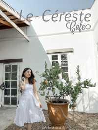 Le Céreste cafe