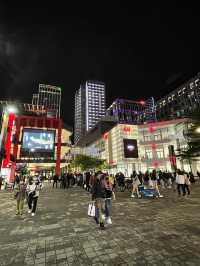 最熱鬧美麗的台北信義區 夜間點燈超美 不能錯過特色光線夜景