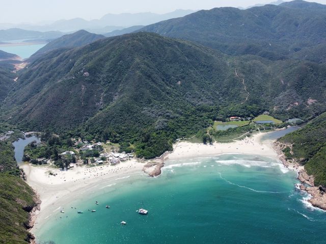 一峰四灣，遠眺香港第一險峰