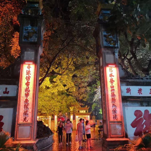 Hoan Kiem Lake.. Famous landmark 