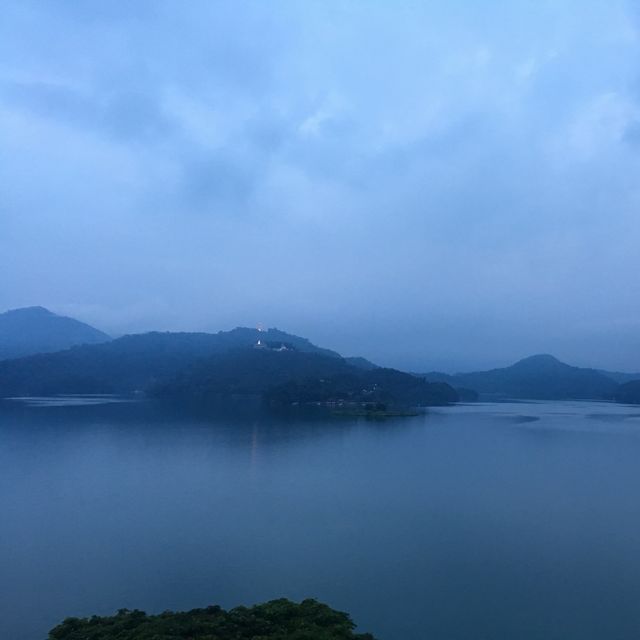 ☀️ 🌙 🌊 來住一天蔣中正的避暑行宮 — 日月潭涵碧樓