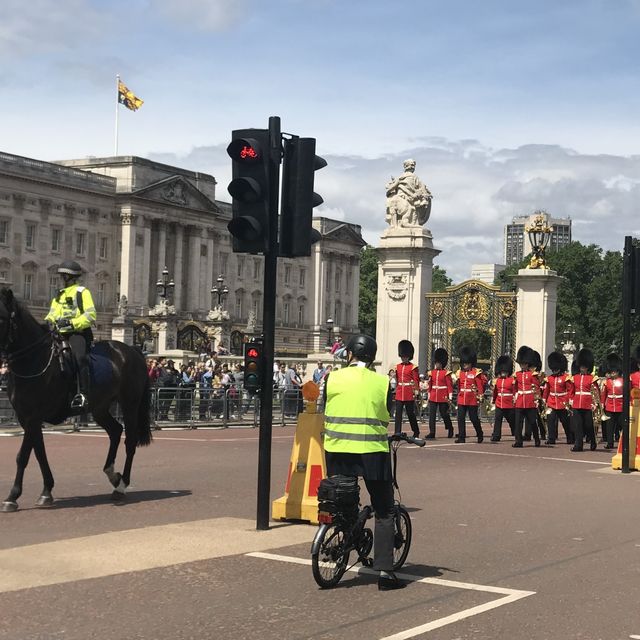 Buckingham Palace 